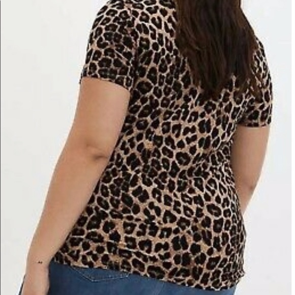 Torrid | Super Soft Knits Cheetah Short Sleeve T Shirt Sz. 1 - Picture 2 of 6